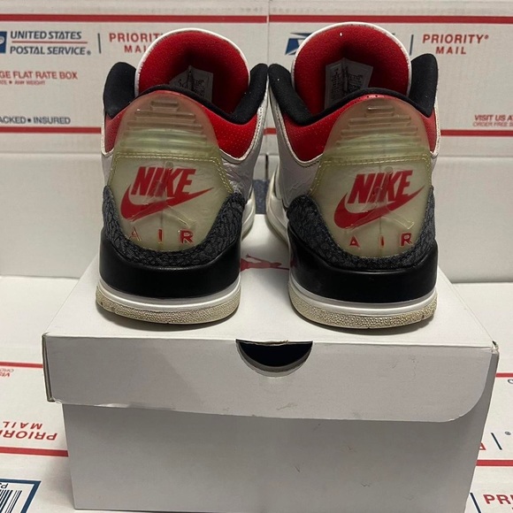 Nike Air Jordan 3 Retro “Denim Fire Red” 2020 - Picture 5 of 7
